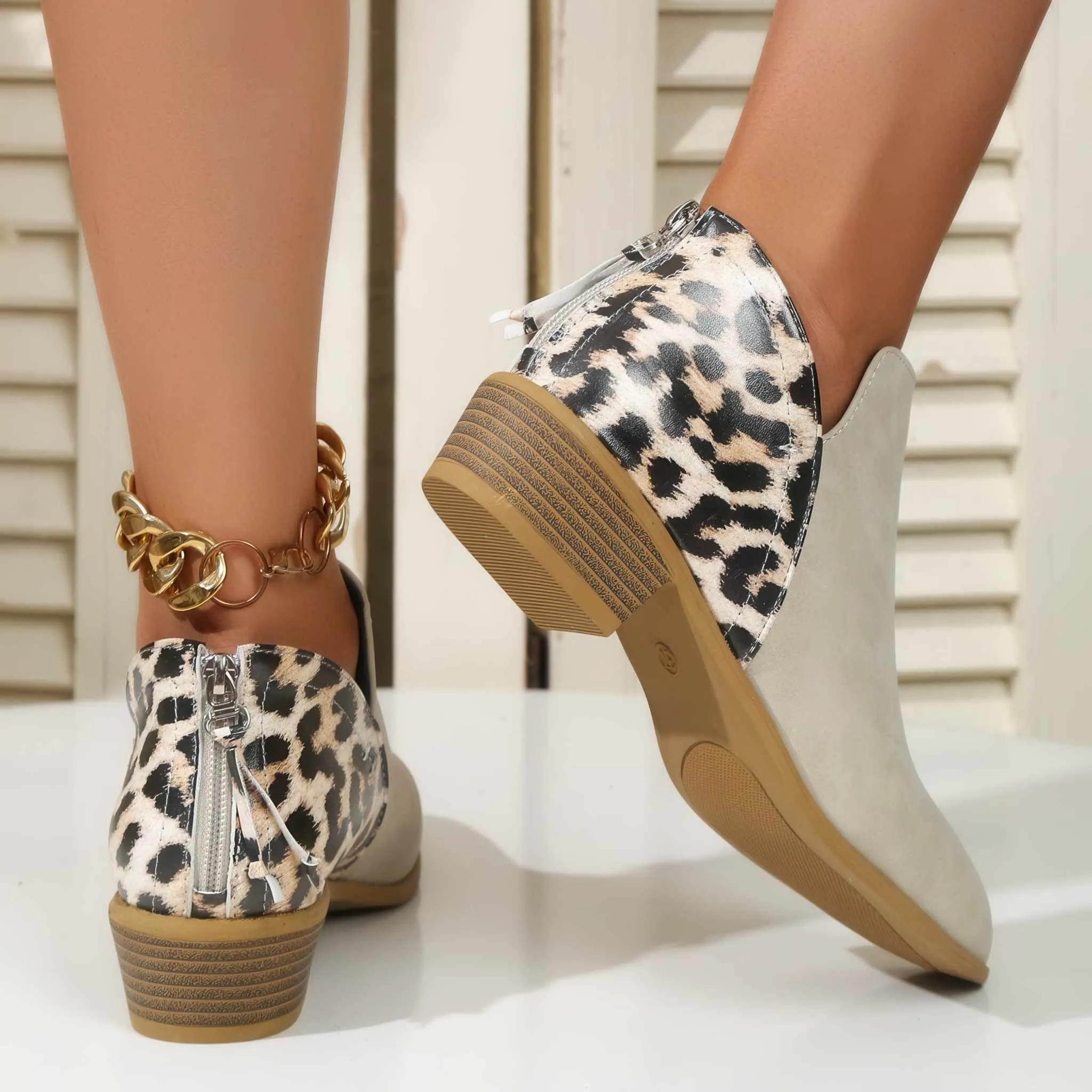 Glow Chic's Fashionable Leopard Print Boots – Pointed Toe Chunky Heel with Back Zipper