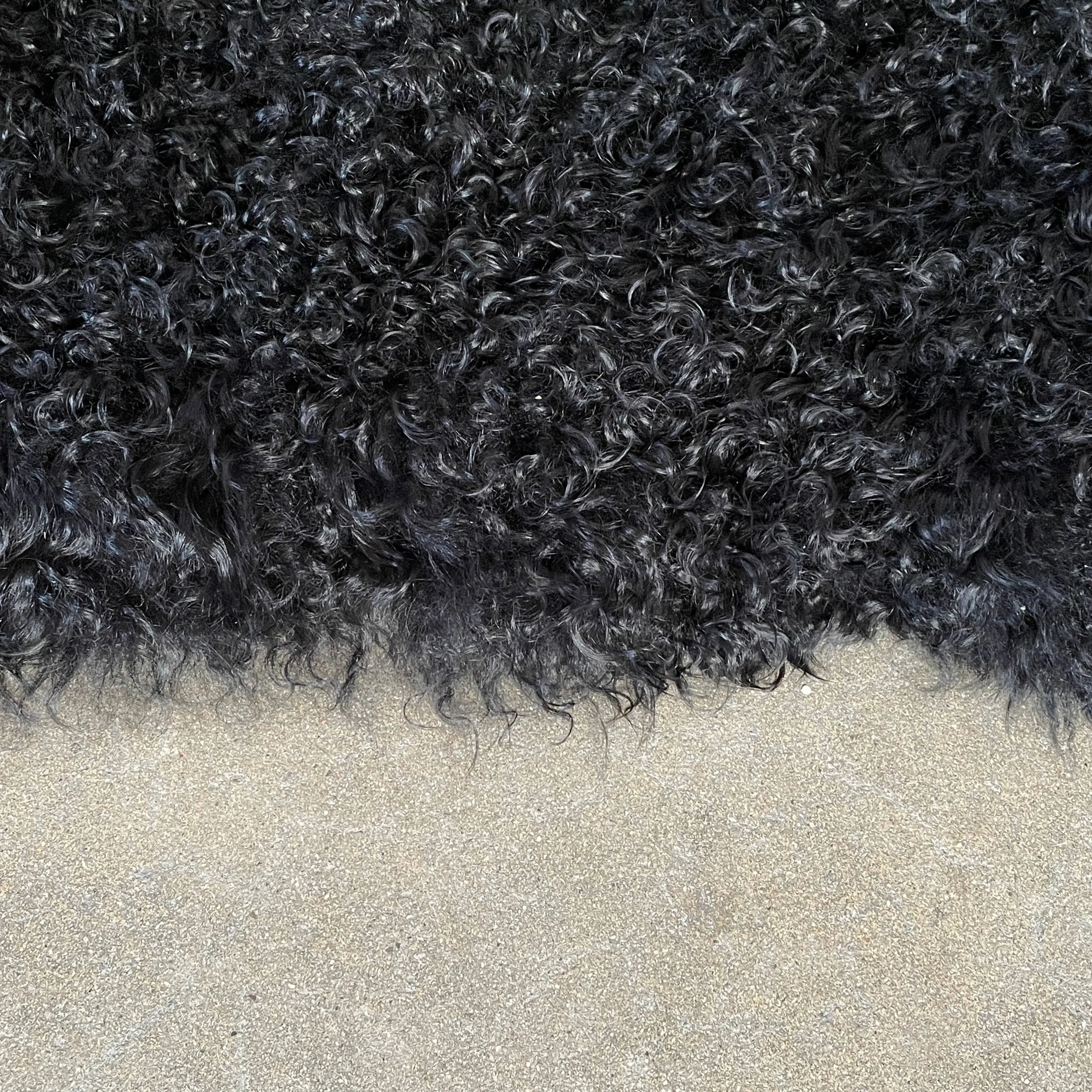 Icelandic Sheepskin 5' x 7' Rug