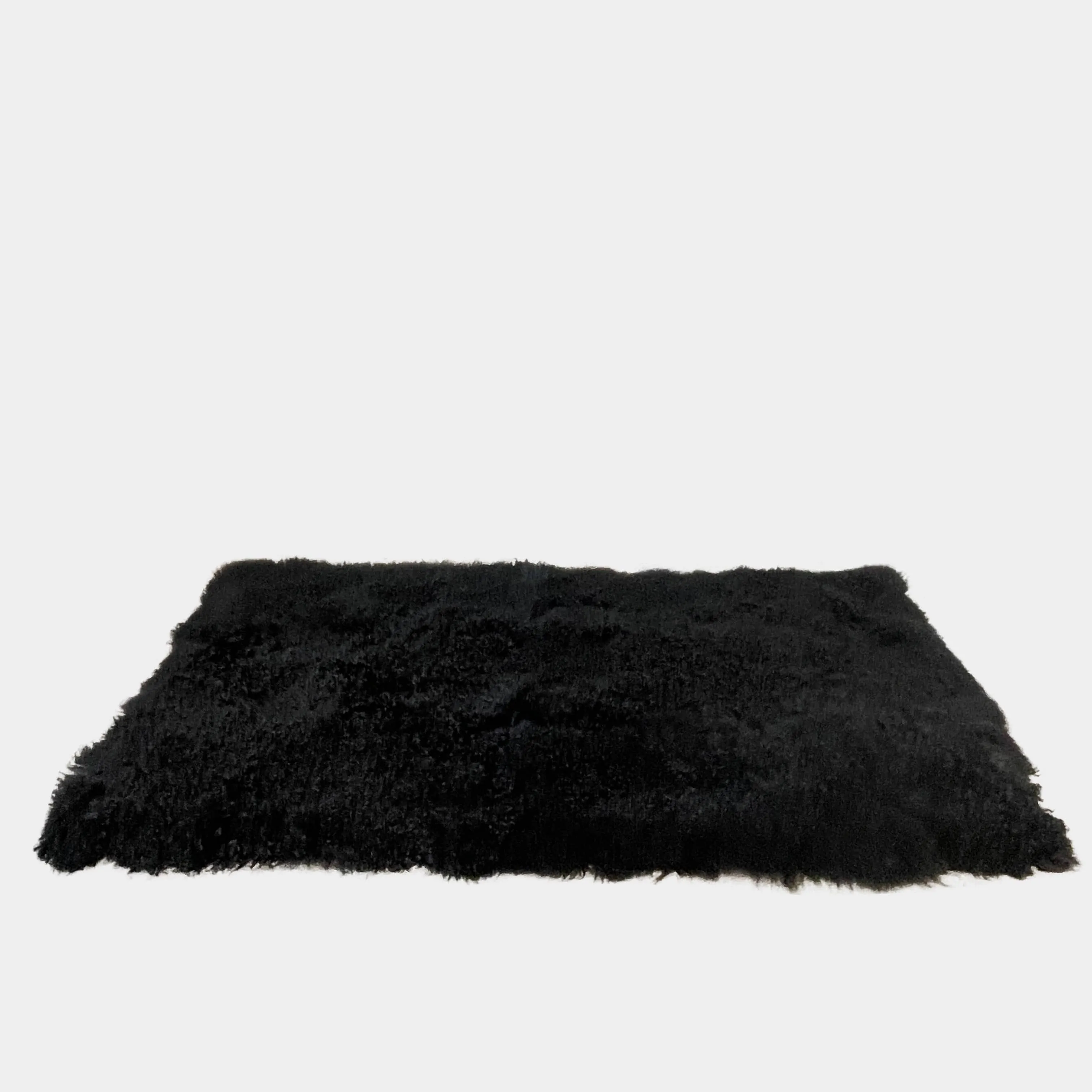 Icelandic Sheepskin 5' x 7' Rug