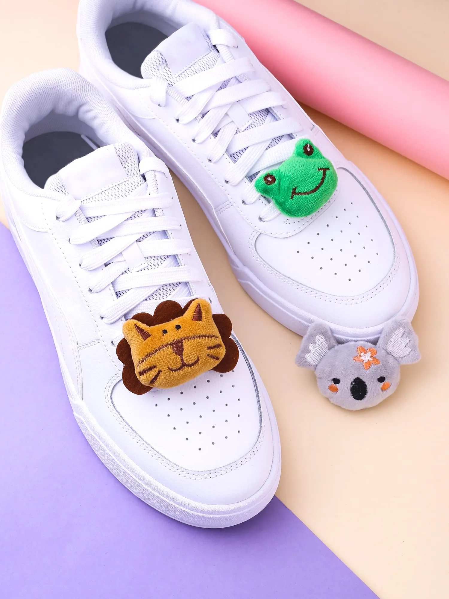 Melbees by Yellow Chimes Shoelace Charms for Kids Girls Teens | Cute Characters Design Shoe Decoration Charms | Shoelace Decor Charms for Unisex | Pack of 3 Pcs Shoelace Charms for Sneakers.