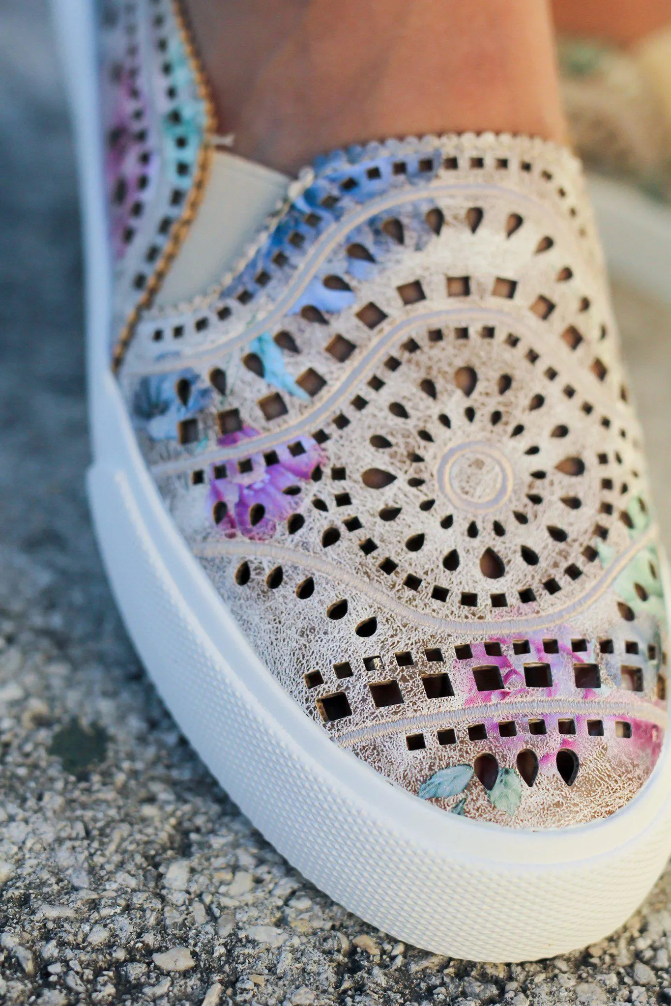 Sand City Tan Sneakers