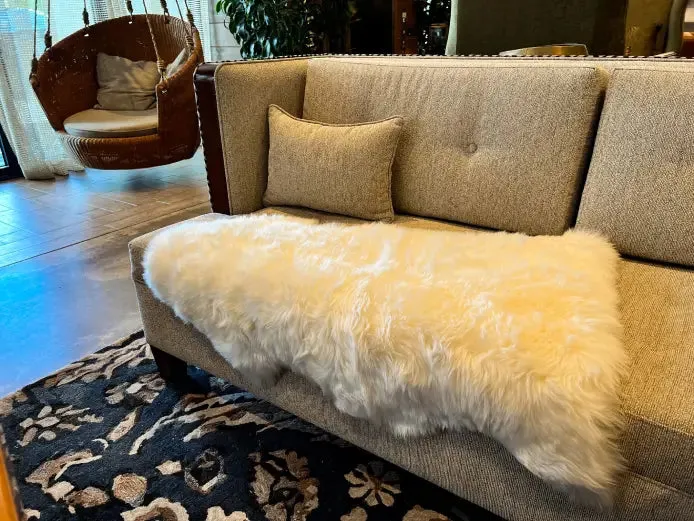 White New Zealand Sheepskin 2' x 3' by Hudson Hides